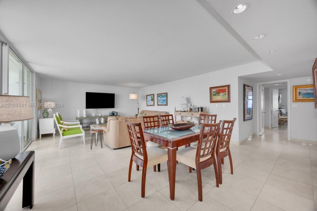 607 Ocean Dr , Unit 11K, Key Biscayne, FL 33149 Photo