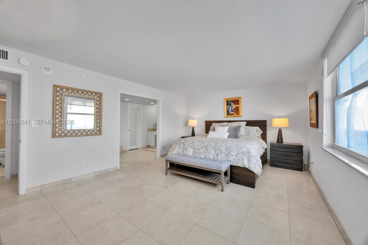 607 Ocean Dr , Unit 11K, Key Biscayne, FL 33149 Photo