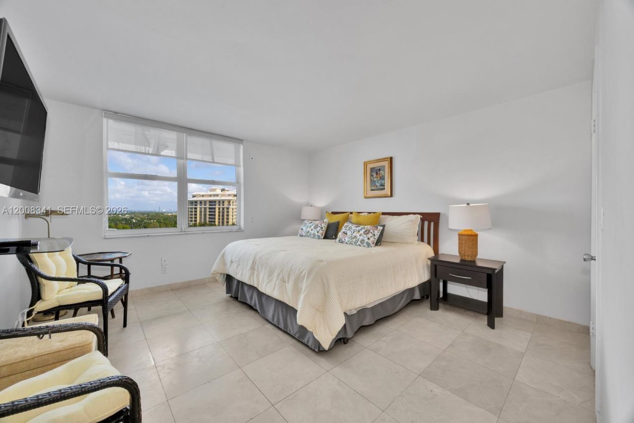 607 Ocean Dr , Unit 11K, Key Biscayne, FL 33149 Photo