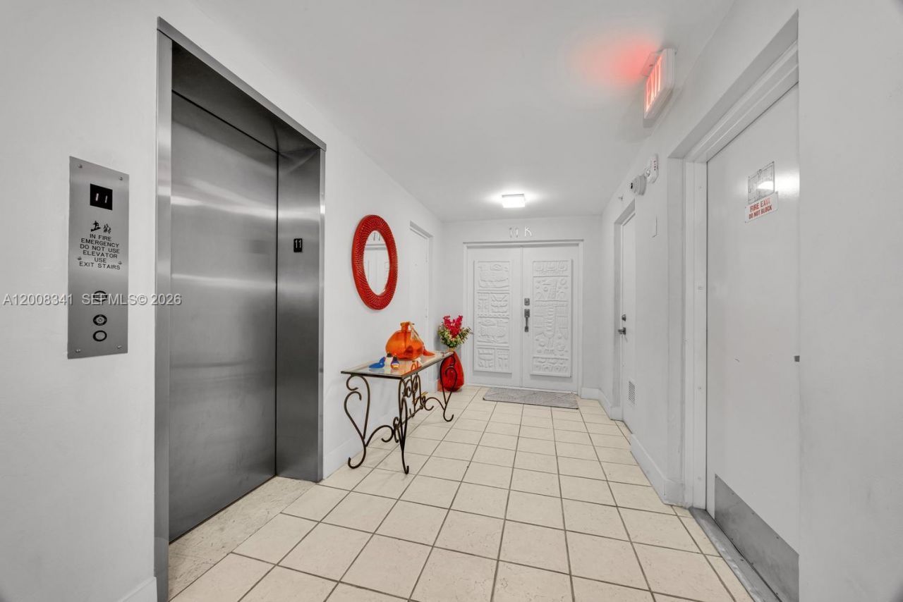 607 Ocean Dr , Unit 11K, Key Biscayne, FL 33149 Photo