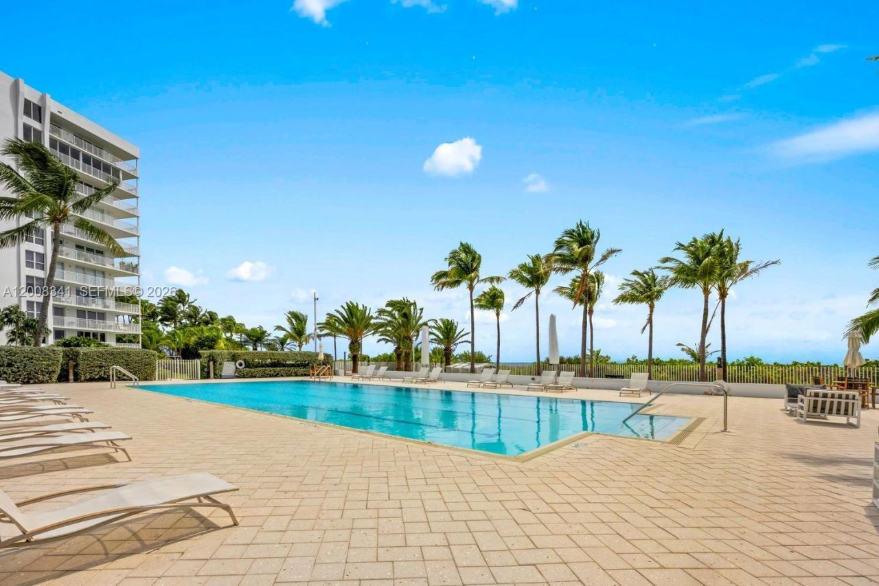607 Ocean Dr , Unit 11K, Key Biscayne, FL 33149 Photo