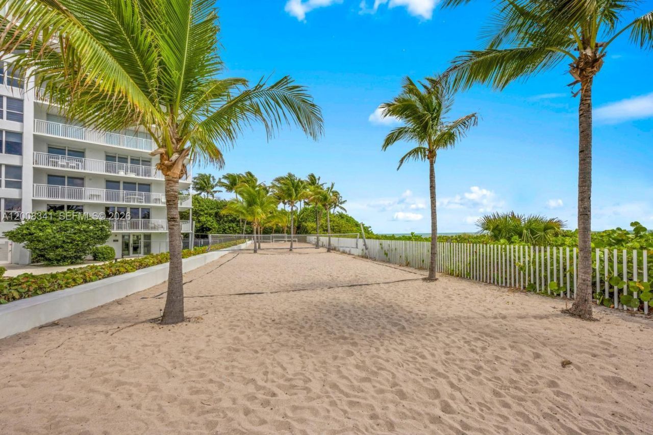 607 Ocean Dr , Unit 11K, Key Biscayne, FL 33149 Photo