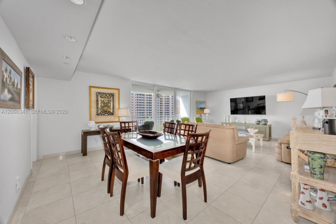 607 Ocean Dr , Unit 11K, Key Biscayne, FL 33149 Photo