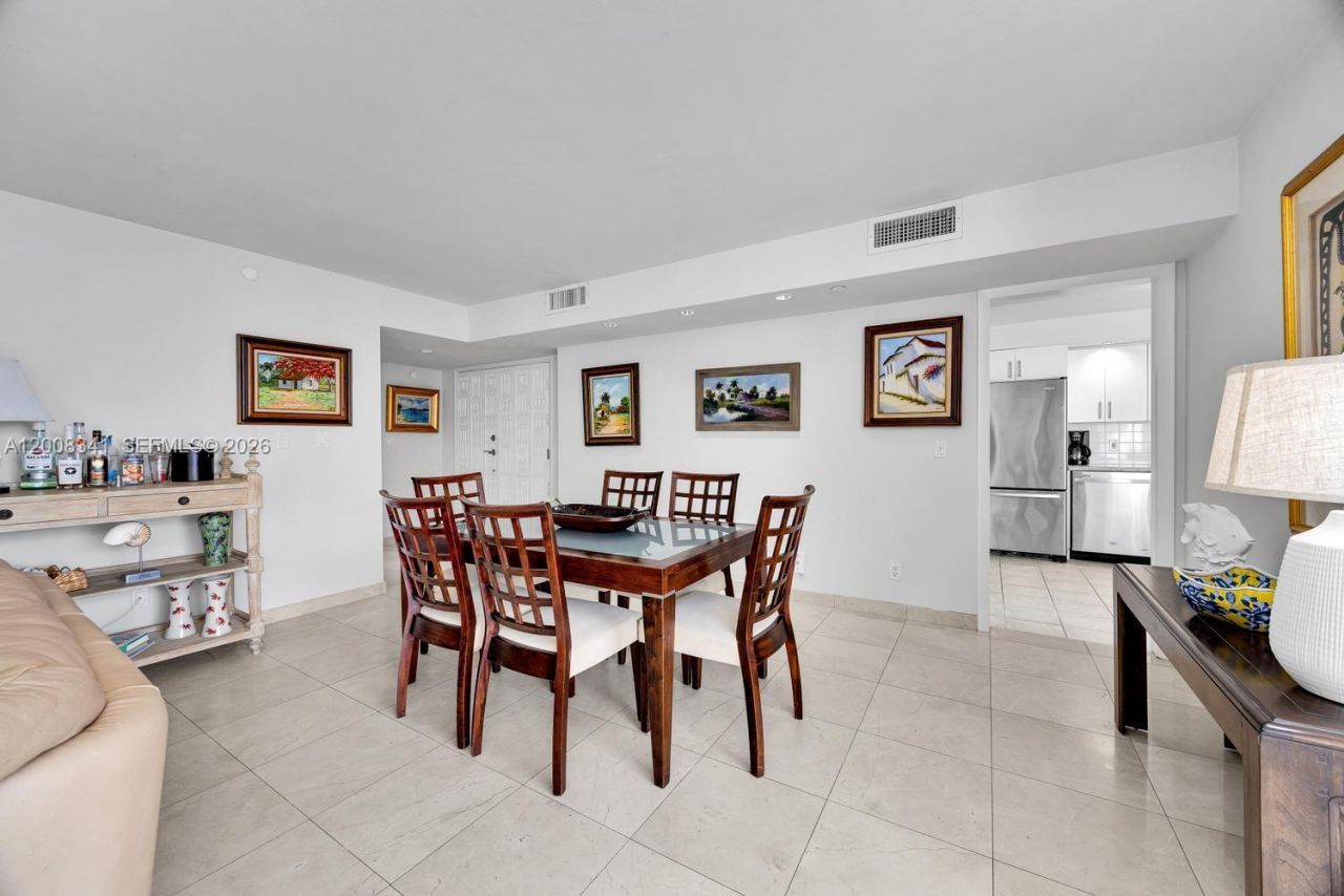607 Ocean Dr , Unit 11K, Key Biscayne, FL 33149 Photo