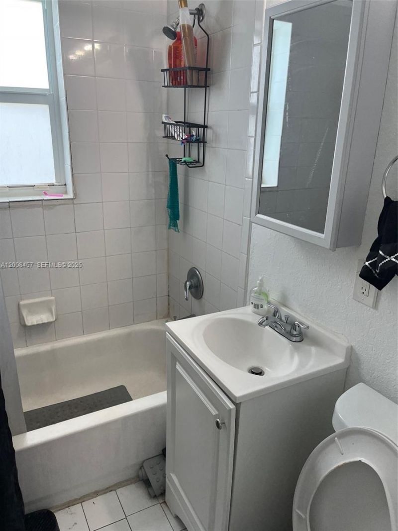 403 NW 84th St , Unit 403, Miami, FL 33150 Photo