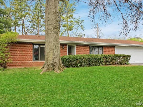 3 Pem Road , St Louis, MO 63146