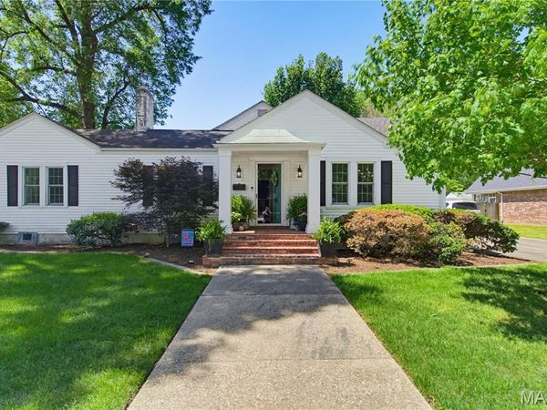 805 Sikes Avenue , Sikeston, MO 63801