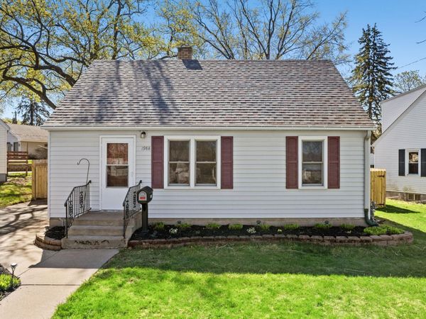 1988 Memory Lane, North Saint Paul, MN 55109