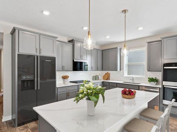 2153 Bluff Heights Drive, Waconia, MN 55387