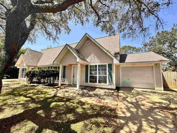 5715 Cacica St, Pensacola, FL 32507