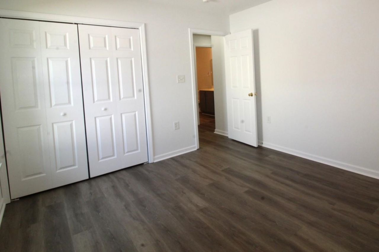 118 Red Cedar Ave. Photo 19