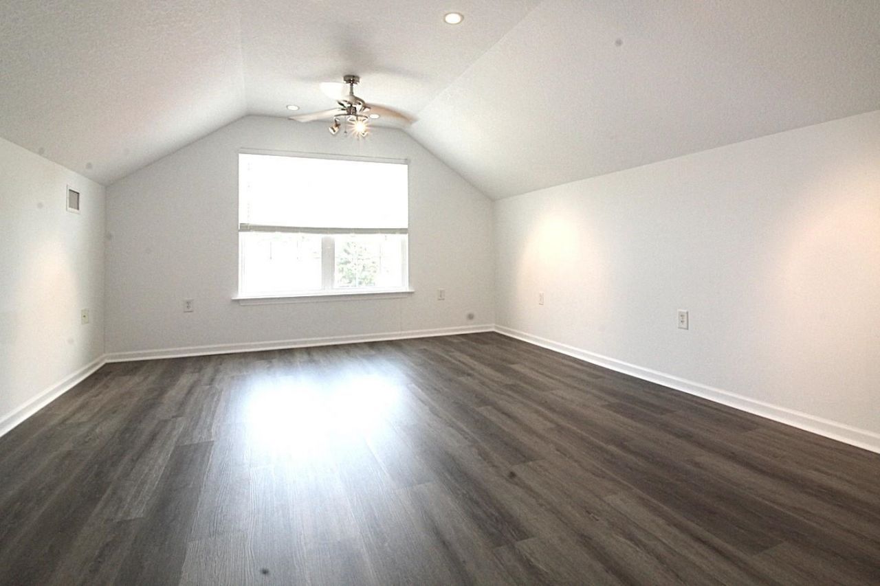 118 Red Cedar Ave. Photo 20