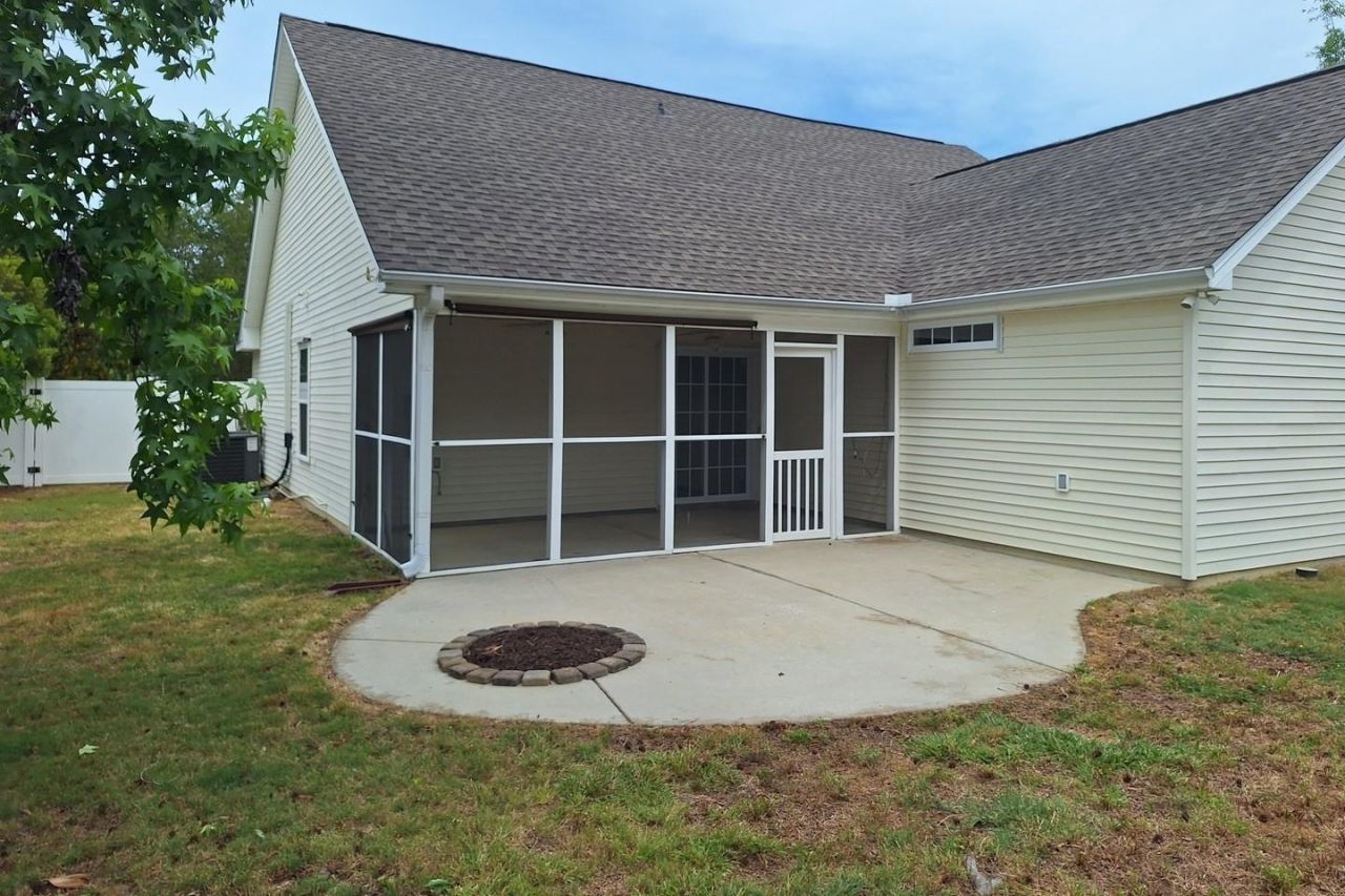 118 Red Cedar Ave. Photo 23