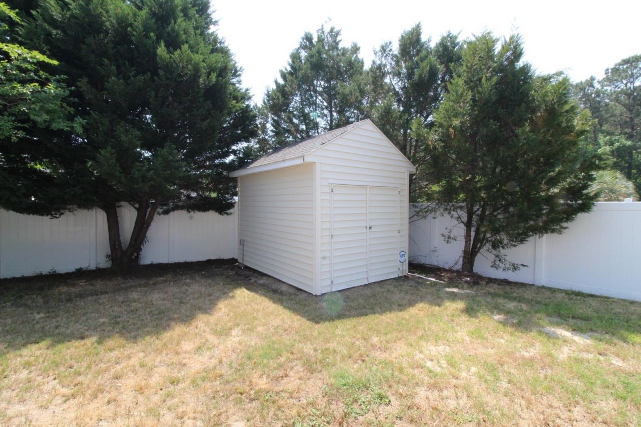 118 Red Cedar Ave. Photo 27