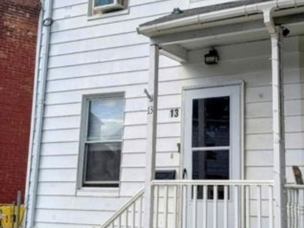 13 Lewis St, Phillipsburg, NJ 08865