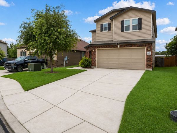 1635 IRON CRK, San Antonio, TX 78245