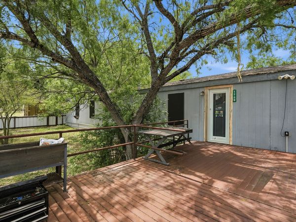 1308 Ruhmann, Kenedy, TX 78119