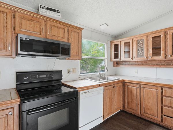 1308 Ruhmann, Kenedy, TX 78119