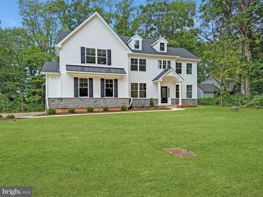 1823 N LINE STREET, HATFIELD, PA 19440