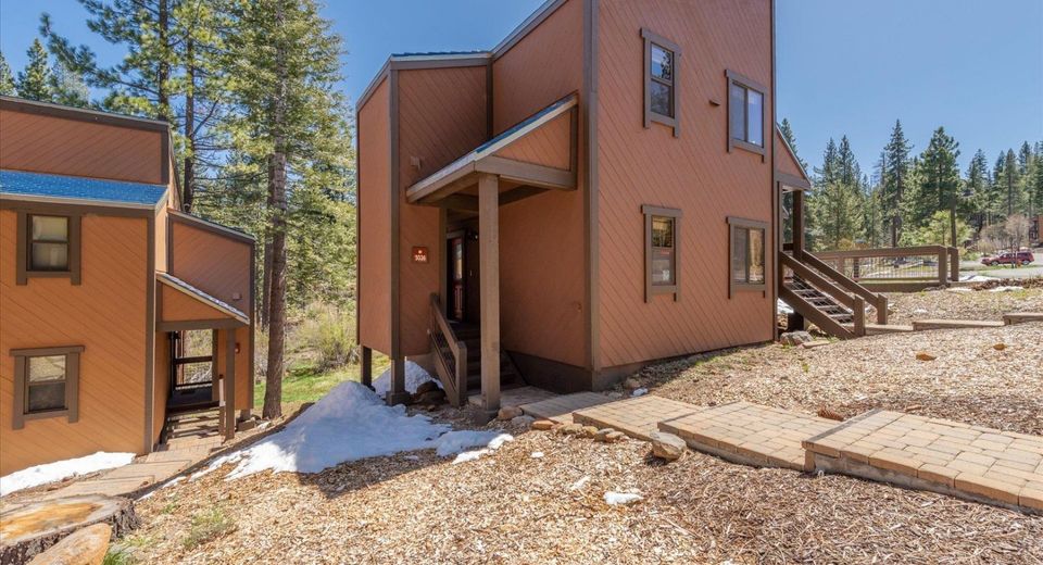 3026 Silver Strike, Truckee, CA 96161 Photo