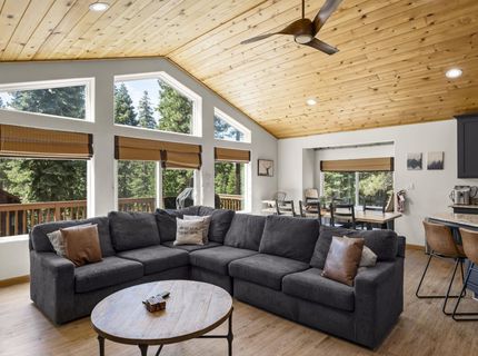 7051 Allenby Way, Tahoe Vista, CA 96148 Photo