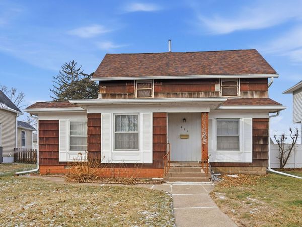 411 39th Street , Moline, IL 51265