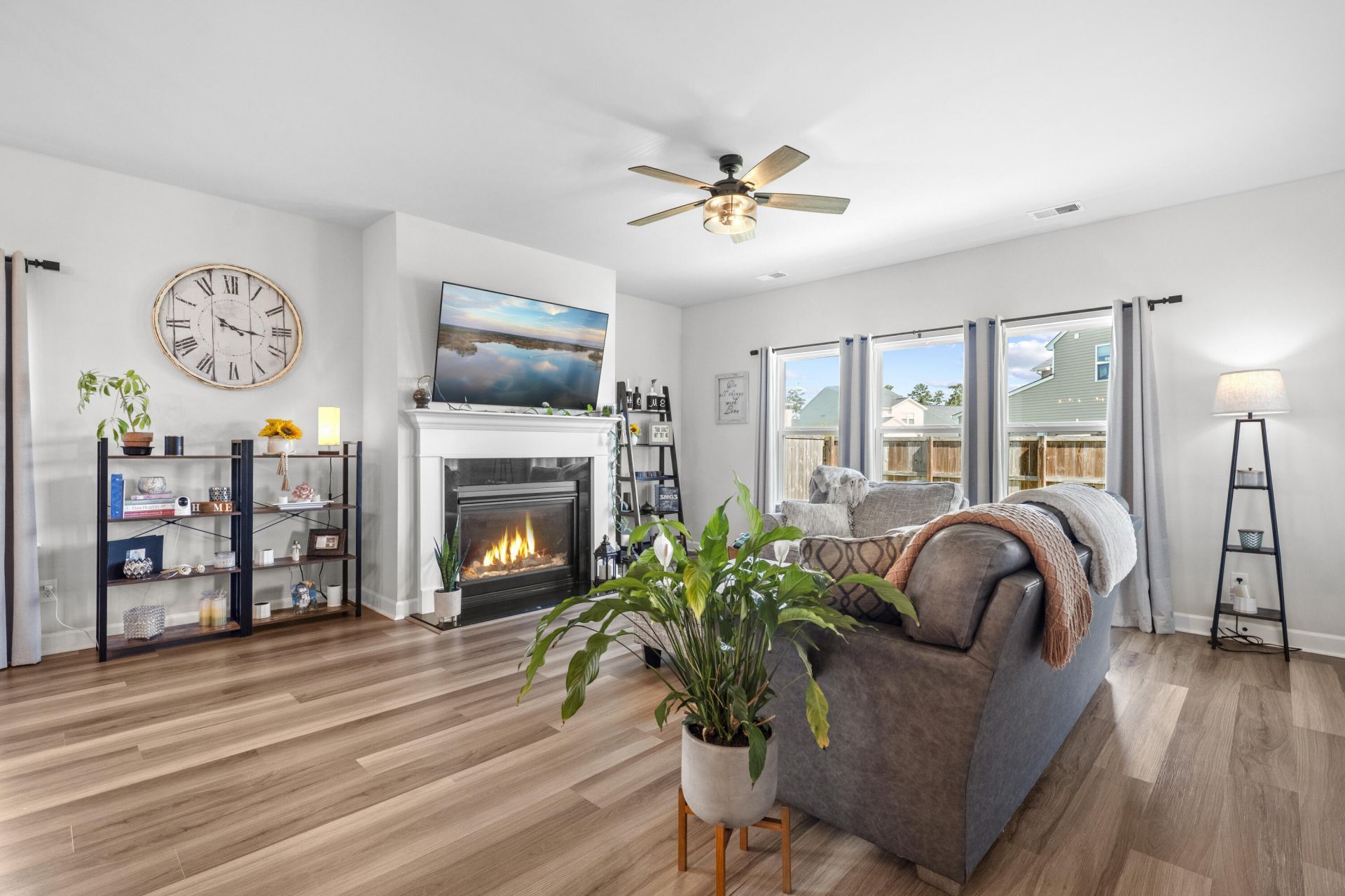 426 Carrara Drive Photo 27