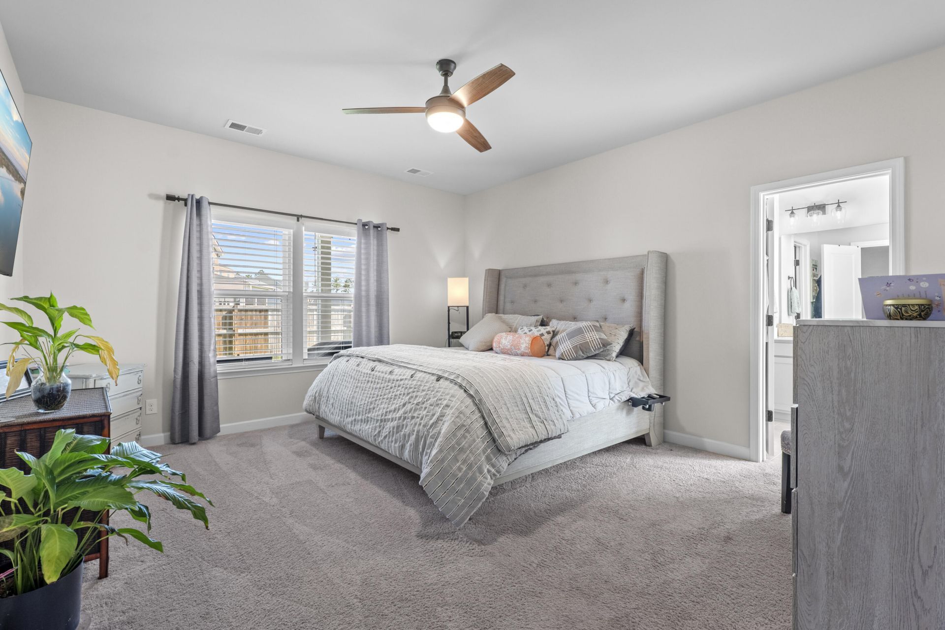 426 Carrara Drive Photo 30