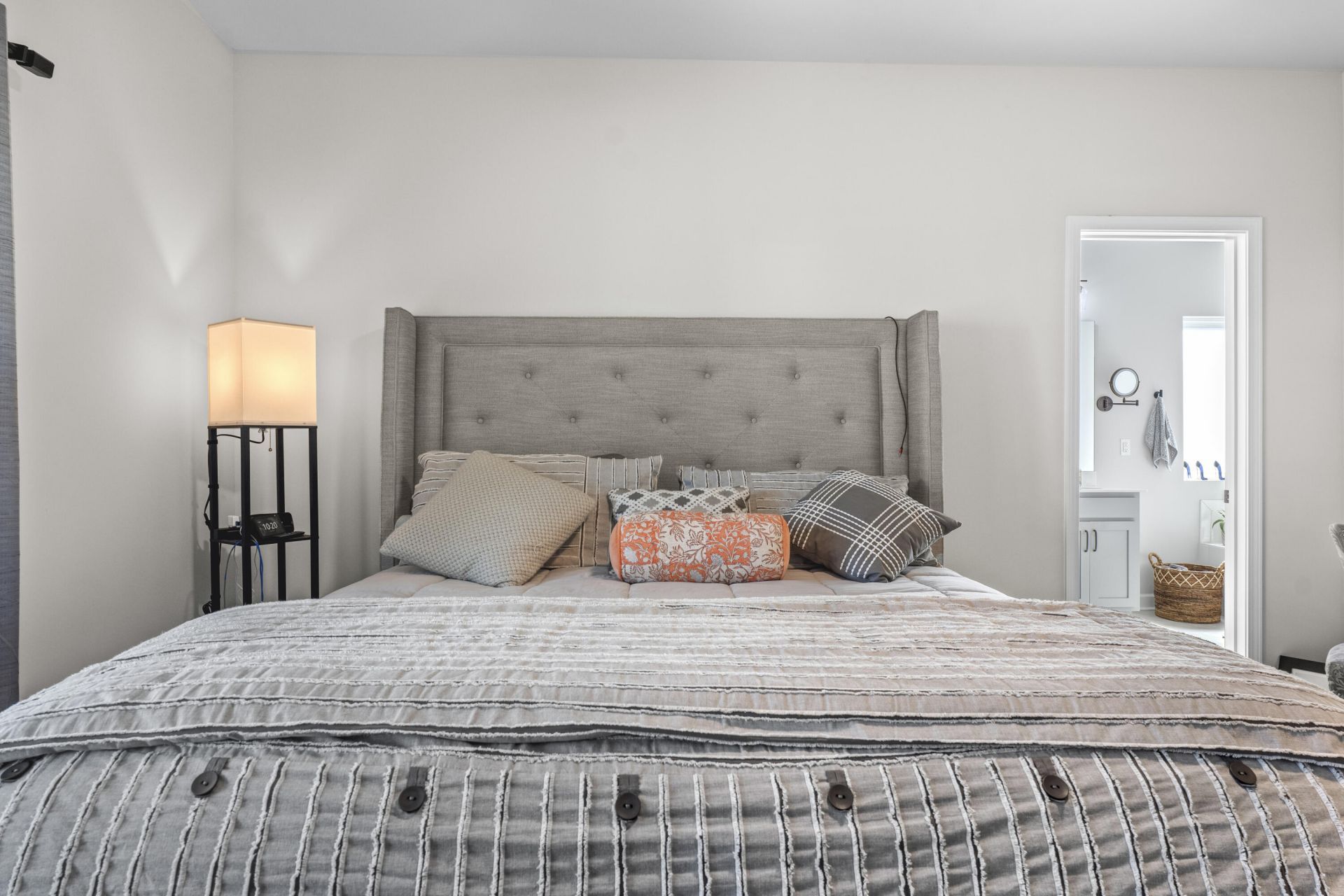 426 Carrara Drive Photo 32