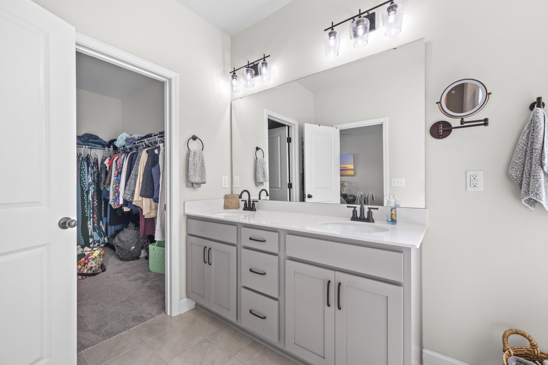 426 Carrara Drive Photo 33