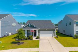 426 Carrara Drive photo 4