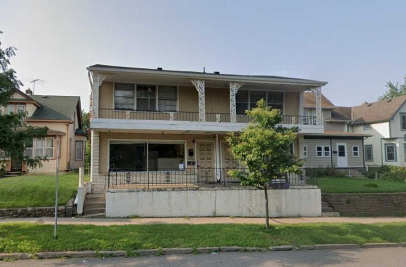 1706 7th Street E, Saint Paul, MN 55106 Main Photo