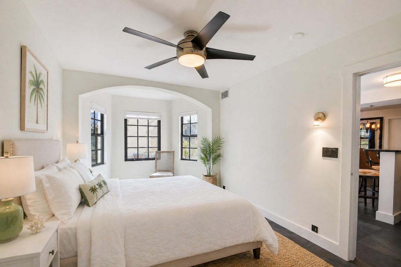 713 Sunset Road, West Palm Beach, FL 33401 Photo