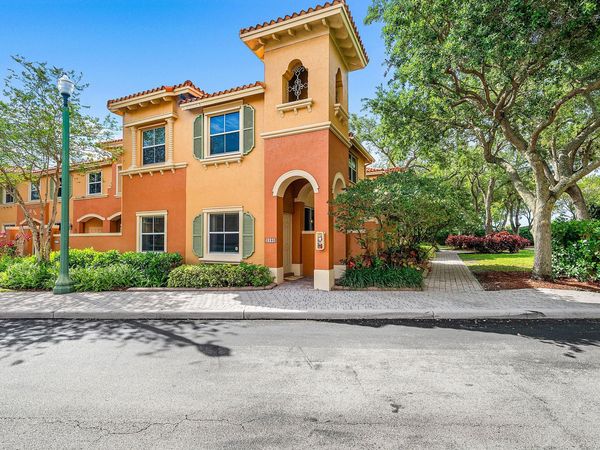 2280 Anchor Court, Unit 2606, Dania Beach, FL 33312