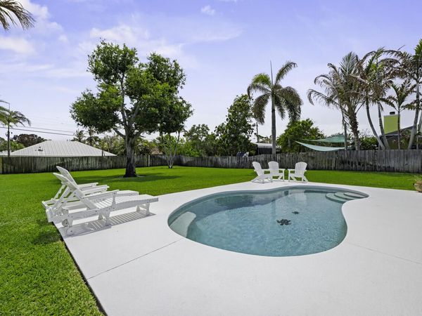 5064 SE Horseshoe Point Road, Stuart, FL 34997