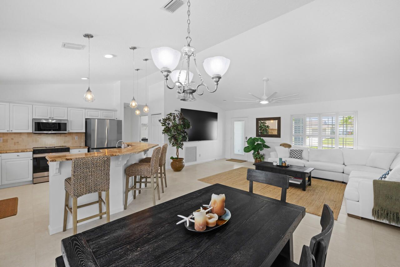 5064 SE Horseshoe Point Road, Stuart, FL 34997 Photo