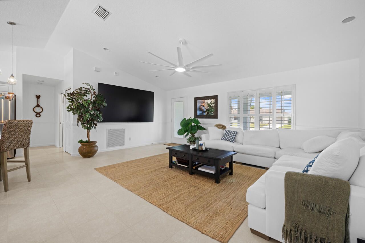 5064 SE Horseshoe Point Road, Stuart, FL 34997 Photo