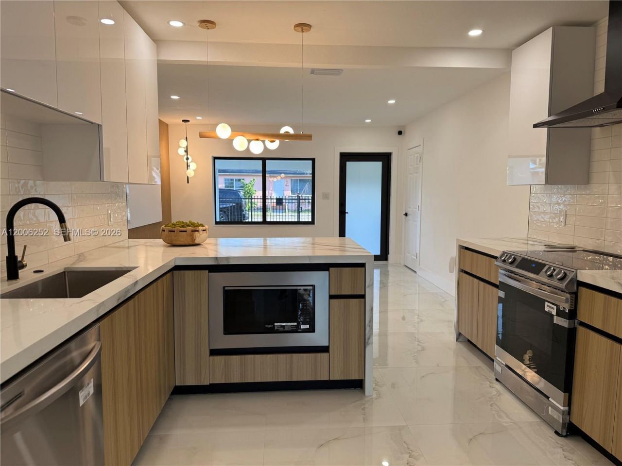1151 NW 112th St, Miami, FL 33168 Photo