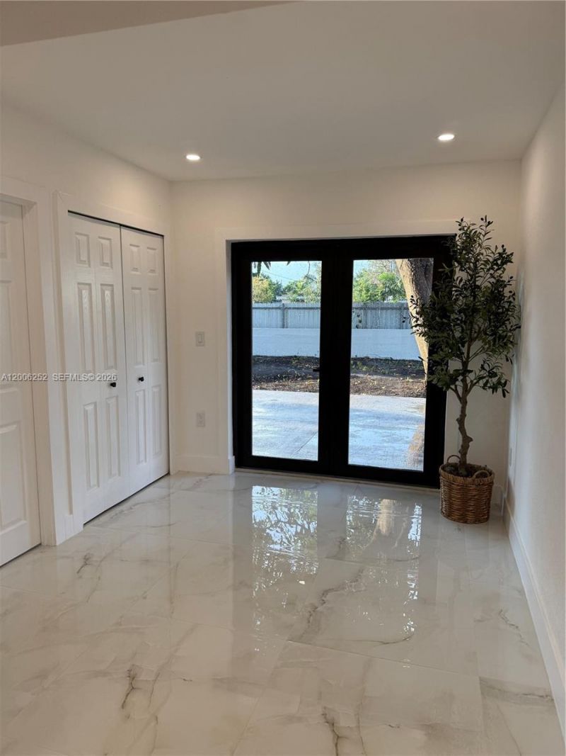 1151 NW 112th St, Miami, FL 33168 Photo