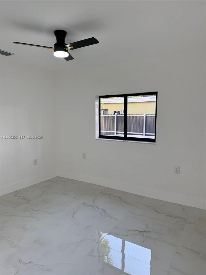 1151 NW 112th St, Miami, FL 33168 Photo