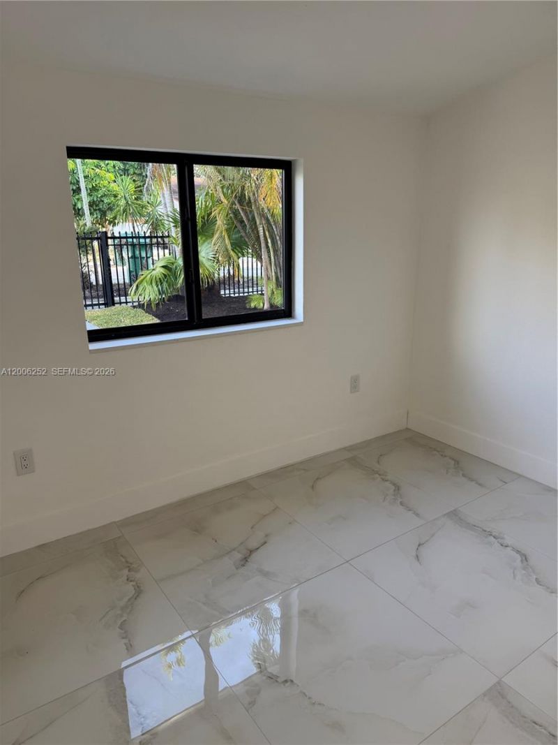 1151 NW 112th St, Miami, FL 33168 Photo