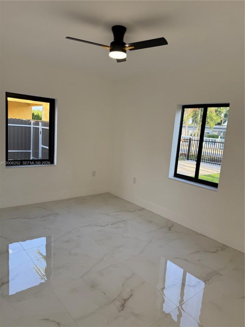 1151 NW 112th St, Miami, FL 33168 Photo