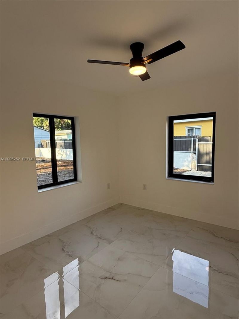 1151 NW 112th St, Miami, FL 33168 Photo