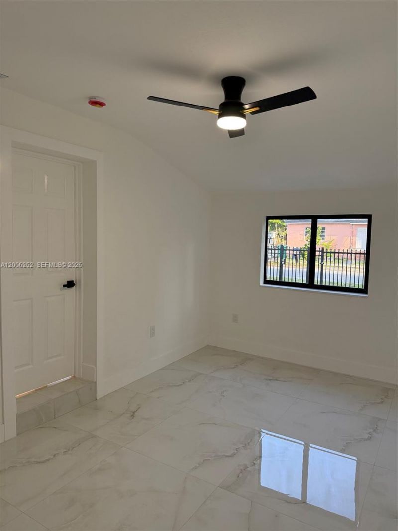 1151 NW 112th St, Miami, FL 33168 Photo