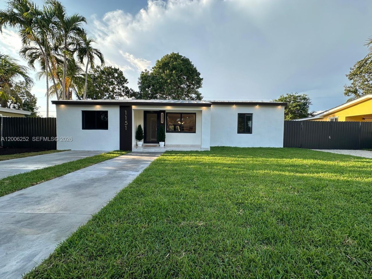 1151 NW 112th St, Miami, FL 33168 Photo