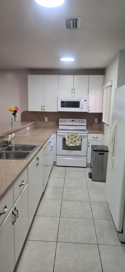 22911 SW 88th Pl , Unit 5-21, Cutler Bay, FL 33190 Photo