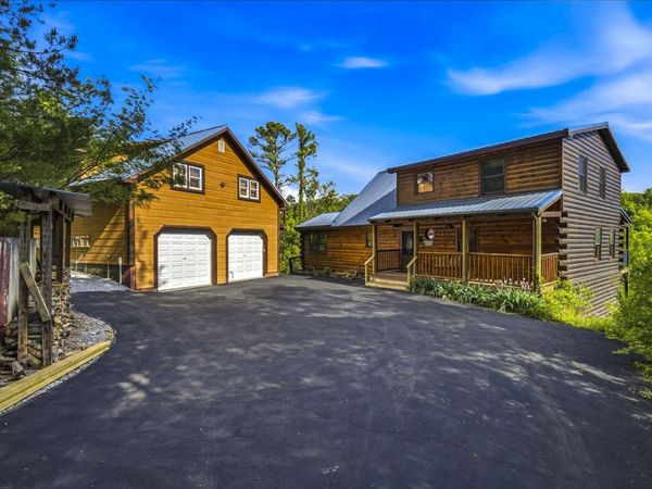 1590 Tranquility Trail, Dandridge, TN 37725