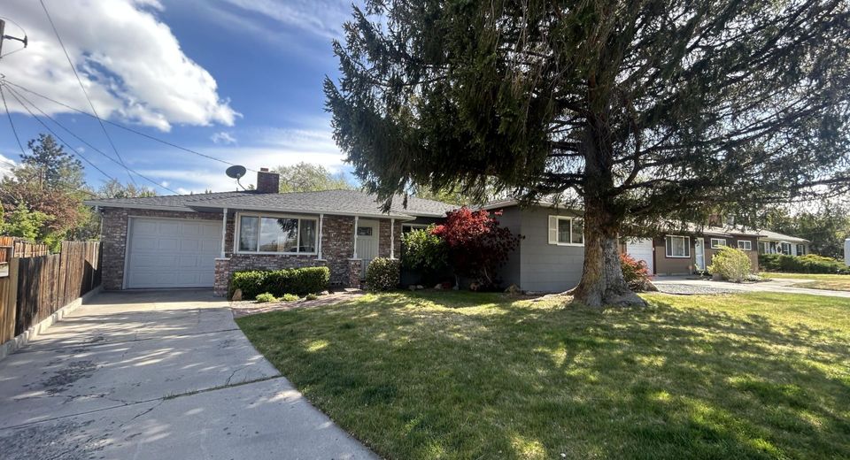 1250 Charles Drive, Reno, NV 89509 Photo