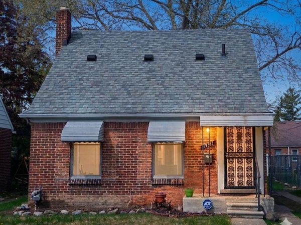19313 Winthrop Street, Detroit, MI 48235