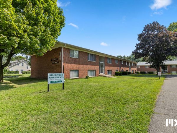 2907 S Burdick Street, Kalamazoo, MI 49001